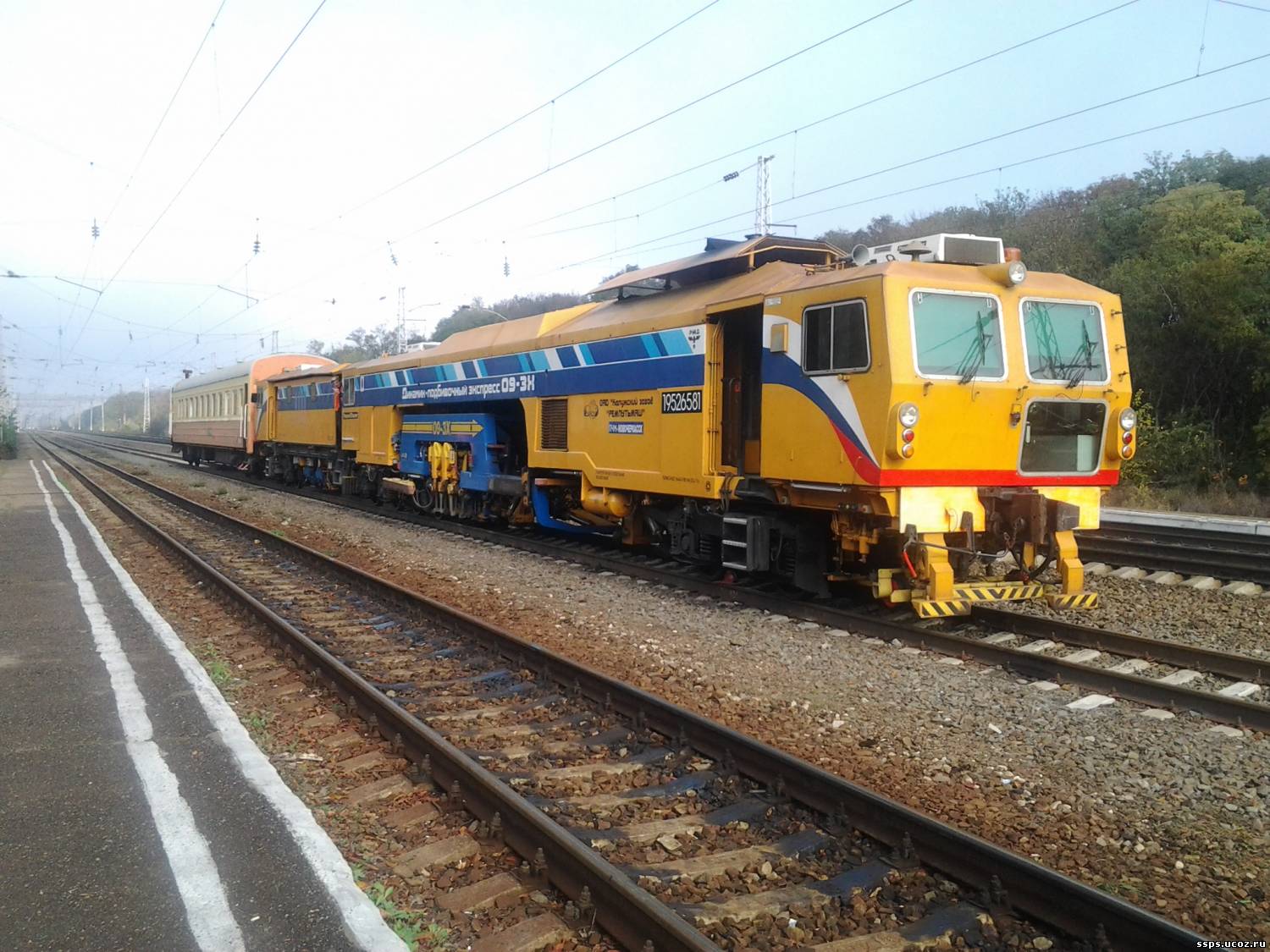 Spare parts for track machines